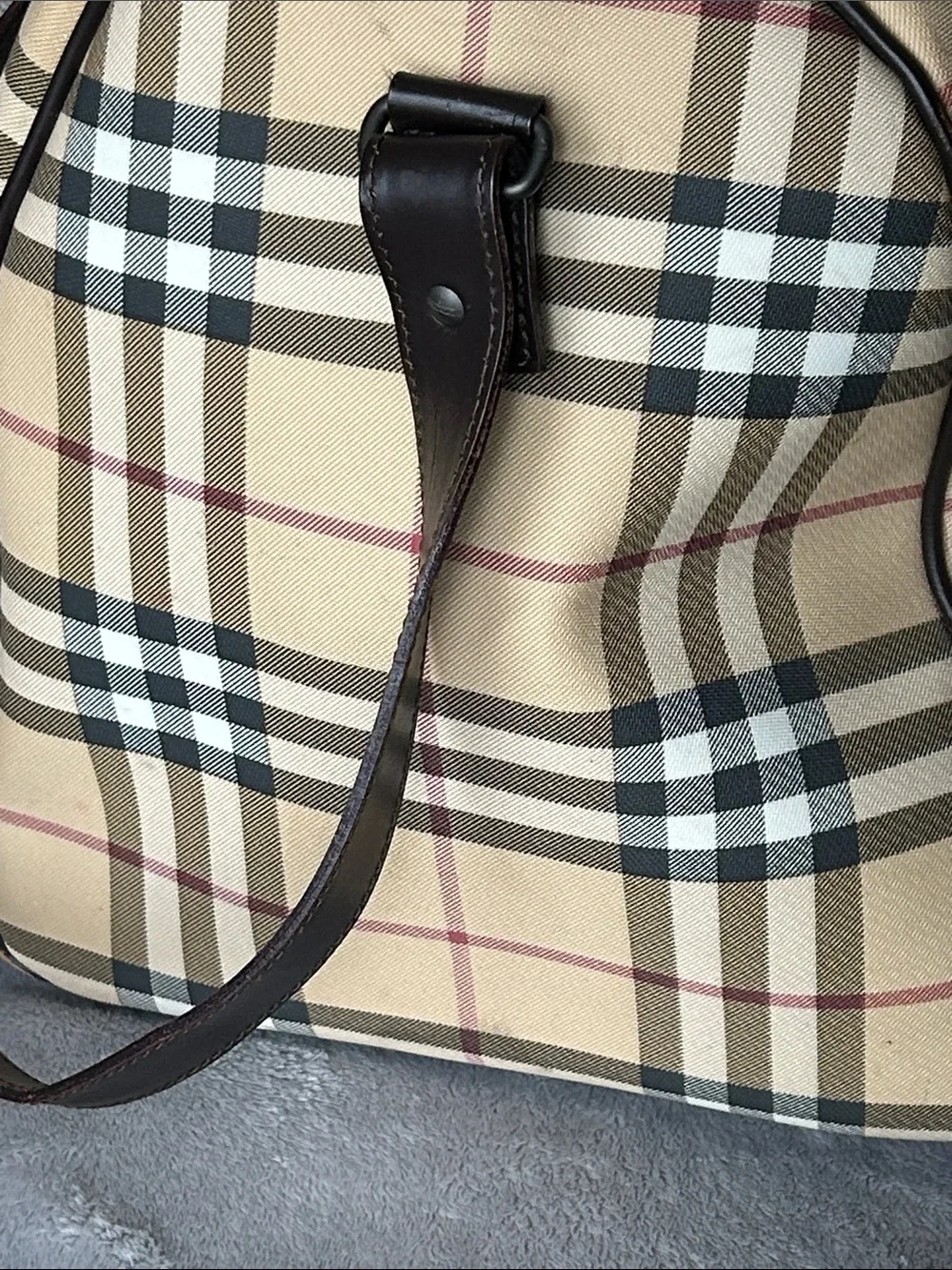 Burberry classic checked